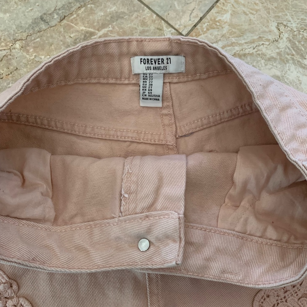 Preowned Forever 21 Los Angeles Denim Shorts Salmon Color Size 27 - Picture 3 of 3
